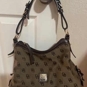 Dooney & Bourke
